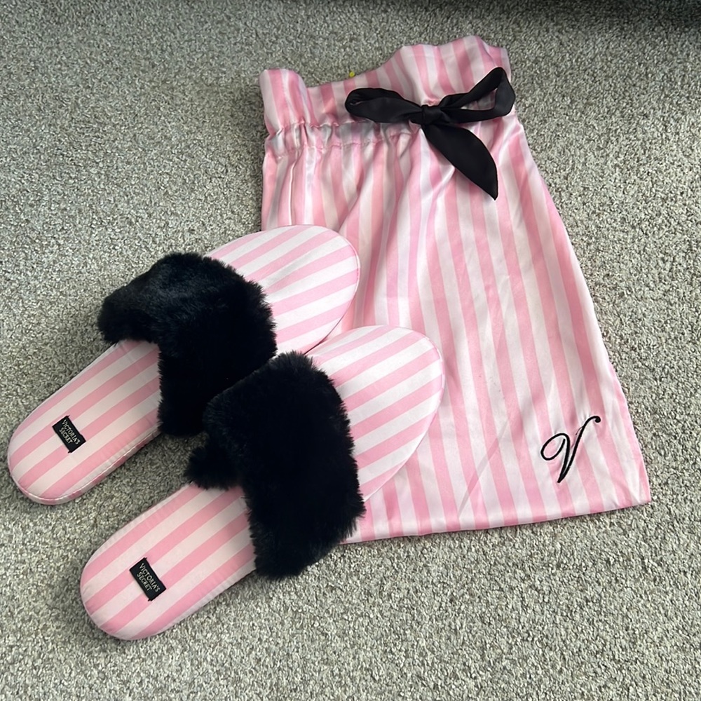 NEW Victoria’s Secret Satin Slippers